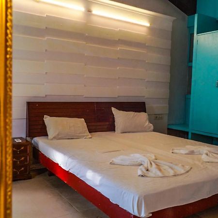 Piggy Calangute By Urban Nomads - Dorms & Pvt Rooms GOA Dış mekan fotoğraf