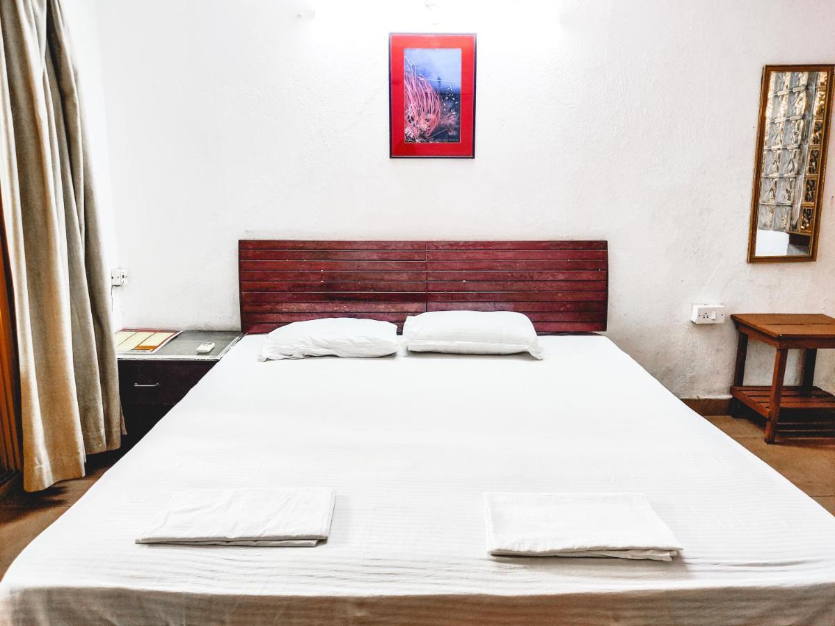 Piggy Calangute By Urban Nomads - Dorms & Pvt Rooms GOA Dış mekan fotoğraf